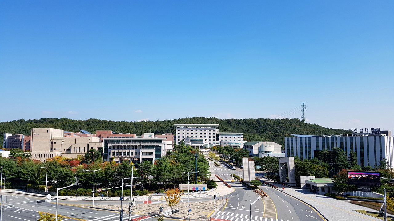 国立韩巴大学（한밭대학교）儒城校区全景